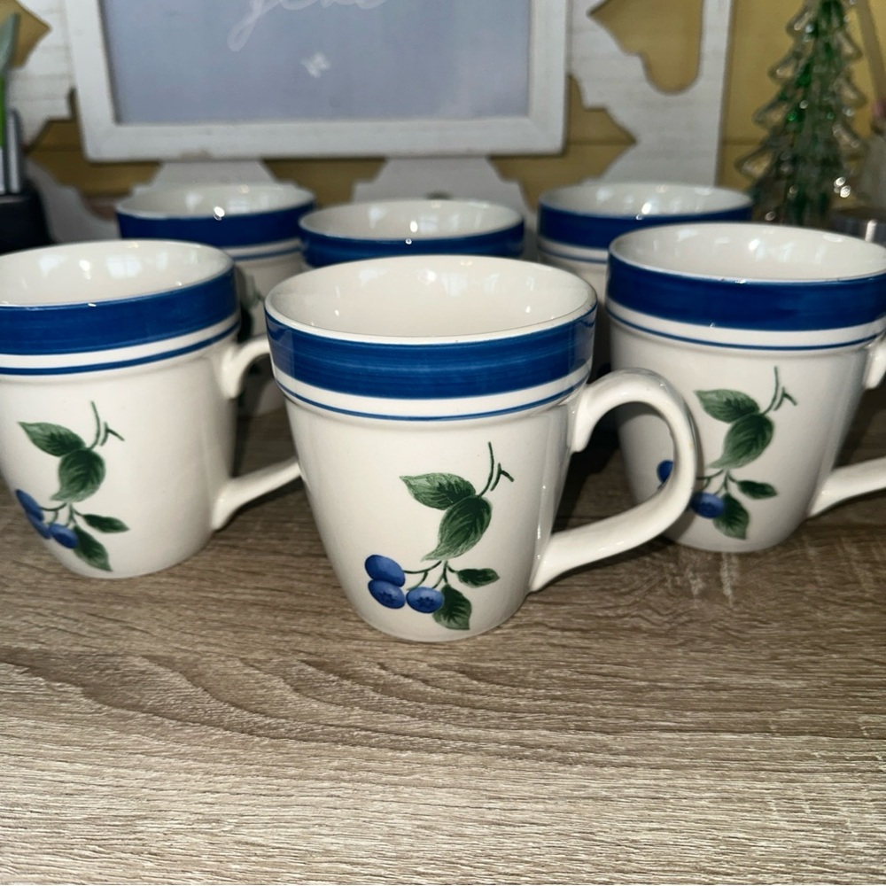 6 L. L. Bean Retired Blueberry 16 oz Stoneware Mugs Coffee Country Cottage Fruit - Picture 7 of 8